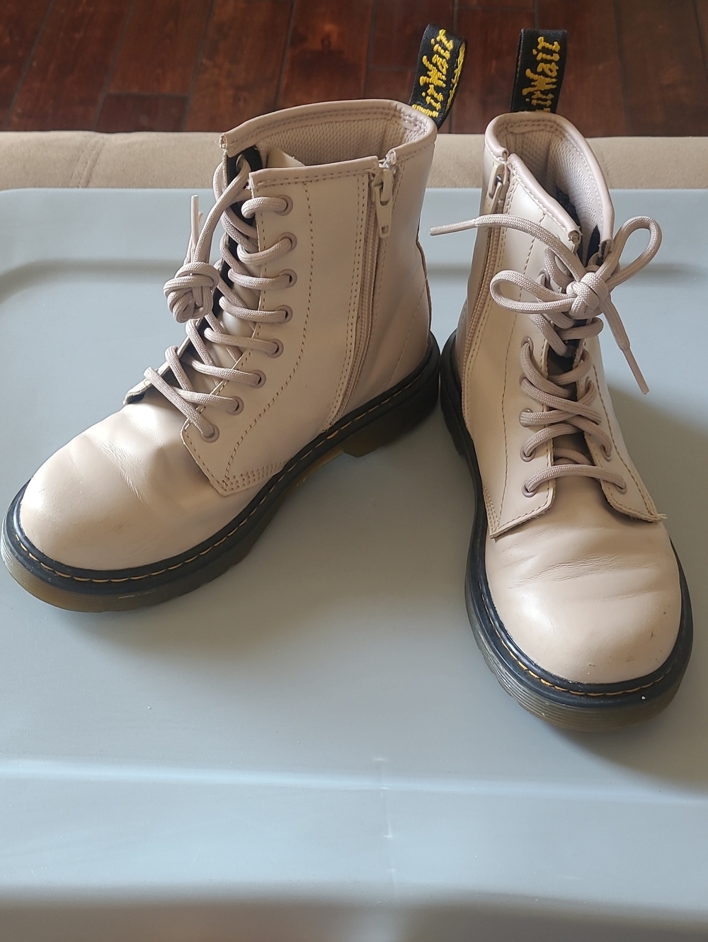 Dr. Marten's Kids Neutral Beige/Cream Lace-Up Combat Boots with Side Zip Size 3
